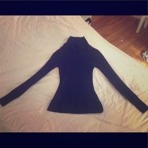 Columbia Turtle Neck!